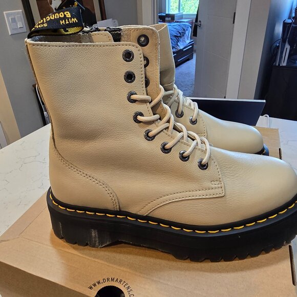 Dr Martens Jadon III Parchment Beige Pisa Leather Platform Combat Boots Size 10 - Picture 1 of 8